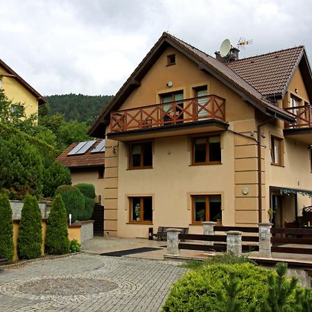 Dom W Gorach "Tresna" Hotel Exterior photo